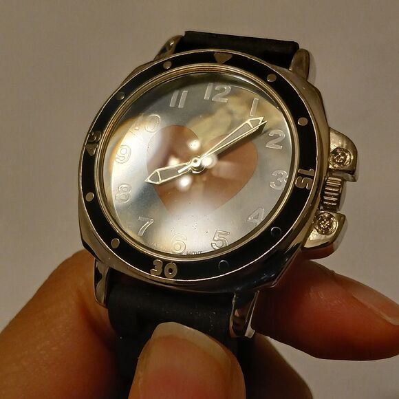 Undee Bandz Women's Heart Accent Dial Black Watch Japan Movt - Picture 7 of 14